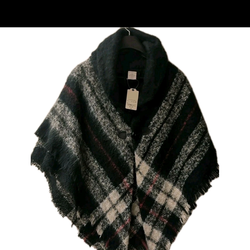 New St John's Bay Black Multicolor Fringe Poncho Toggle Closure Women's OS Soft